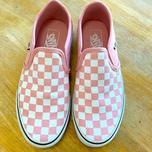 Pink checkerboard vans!